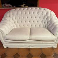 Divano e poltrone stile chesterfield
