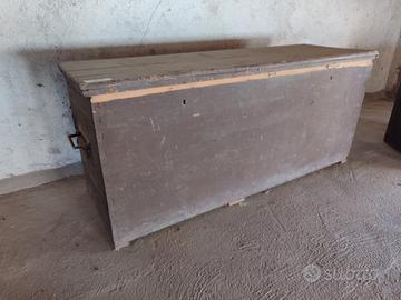 Baule cassapanca in legno