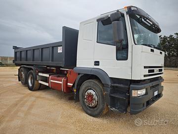 IVECO EuroTech 350 con gancio scarrabile 26 ton