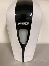 Dispenser automatico per liquido