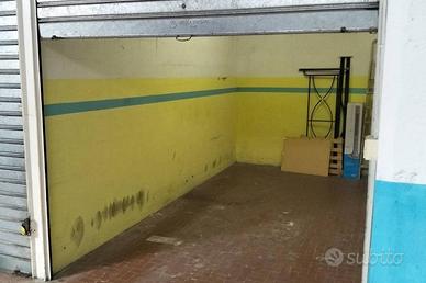Box / Garage di 19 m² a Genova