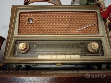 Radio d'epoca Magnadyne
