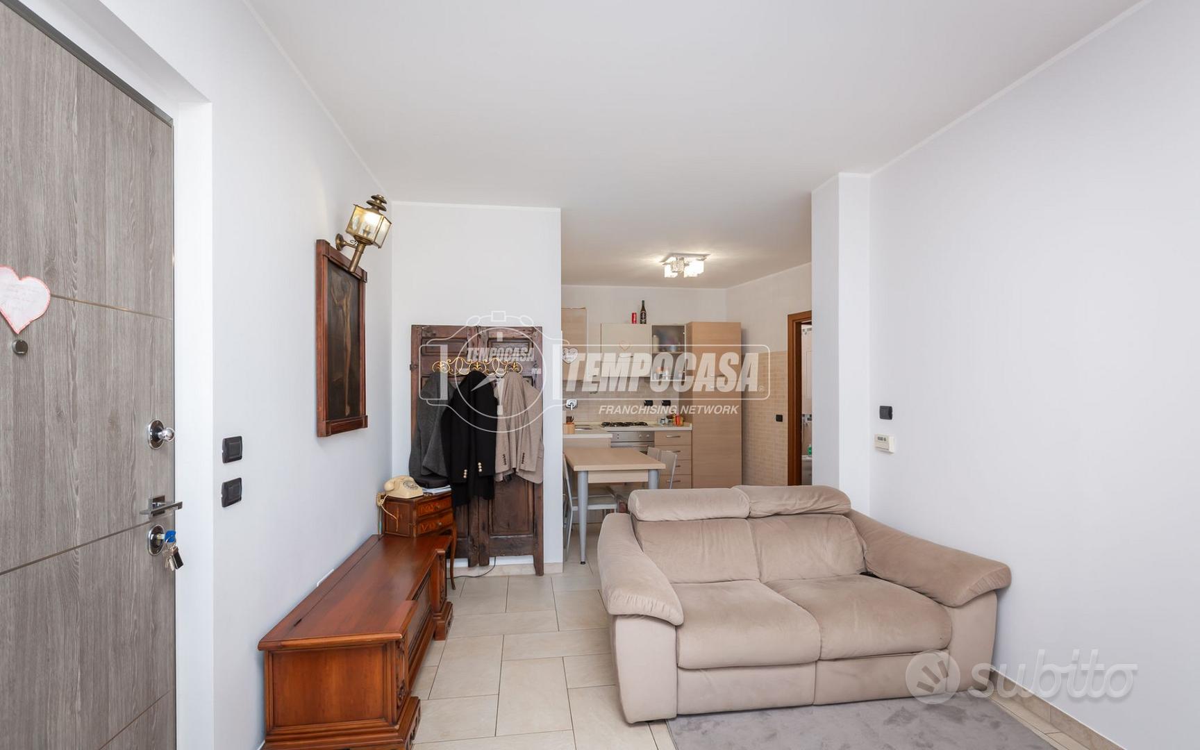 2 LOCALI CON BOX E CANTINA, CENTRO PAESE - Vista 4