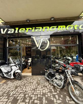 Harley-davidson 883Low con 7400km da VALERIANOMOTO