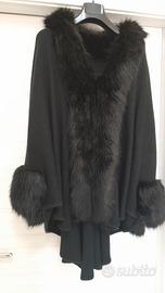 mantella con pelliccia sintetica 