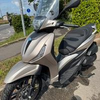 Piaggio Beverly 400