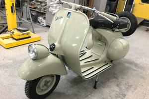 Vespa farobasso 125 VM1T 1953