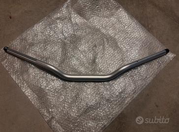 Manubrio Triumph Speed Triple 2010