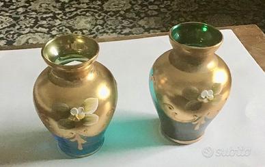 Vasetti vintage in vetro colorato dipinto a mano