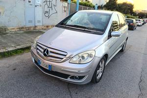 Mercedes classe b 200 w 247 sport 