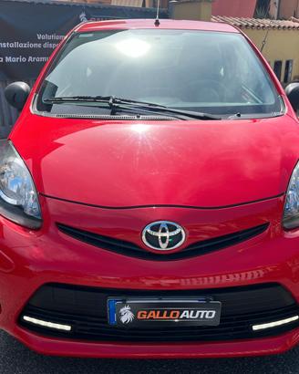Toyota Aygo 1.0 12V VVT-i 5 porte Lounge Connect