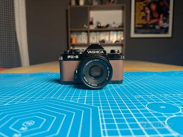 fotocamera analogica Yashica FX-3