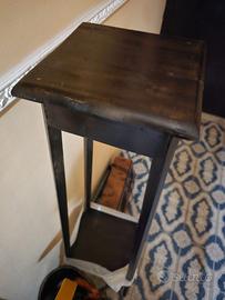 Angoliere in noce da salotto in legno in eccellent