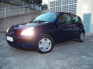 Renault Clio Authentique 1.2 8v 3p 126.300km ok ne