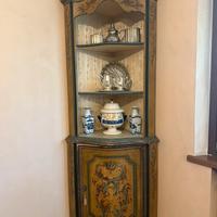 Angoliera antica stile veneziano.