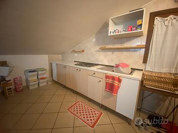 Bilocale mansardato arredato