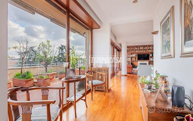 Eur - Via del Giordano - Eleganza e vista mozzafia