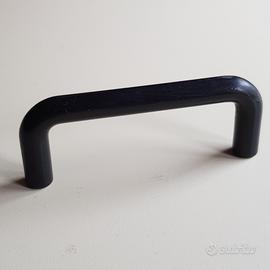 MANIGLIA nera interasse 64 mm per mobili
