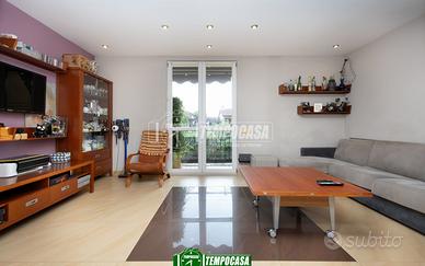 AMPIO TRILOCALE CON DOPPI SERVIZI, BOX DOPPIO - C