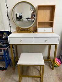 Mobiletto trucco