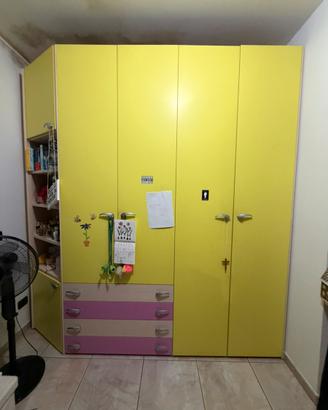 Armadio, letto e scrivania Compat, libreria Ikea