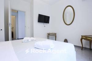 VIA TRIBUNALI AD.ZE QUADRILOCALE RISTRUTTURATO