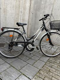 Bicicletta donna 28 bianchi spillo onice come nuov