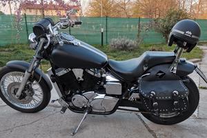 Honda Shadow 750 Black Widow