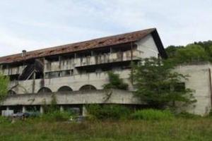 Immobile in asta di 1439 m² con 1 locale a Ton
