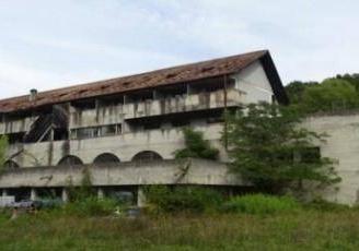 Immobile in asta di 1439 m² con 1 locale a Ton