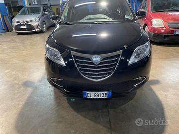 Lancia y 1000 twin air cambio automatico