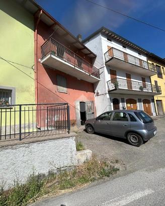 CASA INDIPENDENTE A PAVULLO NEL FRIGNANO