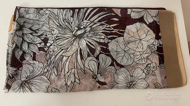 Foulard floreale Carpisa
