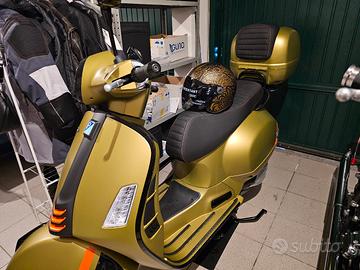 Vespa 300 gts super sport