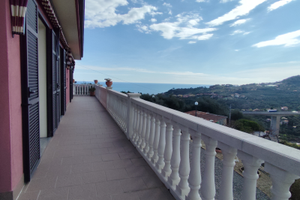 Villa vista mare, a pochi minuti dalle spiagge