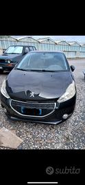 Peugeot 208 - 1.4 HDi - ok neopatentati