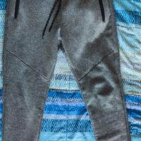 tuta invernale grigia