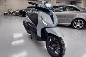Piaggio Beverly 400