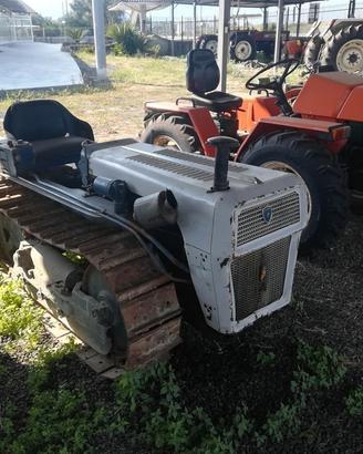 Trattore Lamborghini cingolato c 230 carro stretto