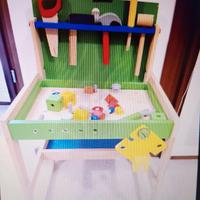 Tavolo degli attrezzi in legno per bambini