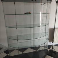 vetrina ovale in cristallo 