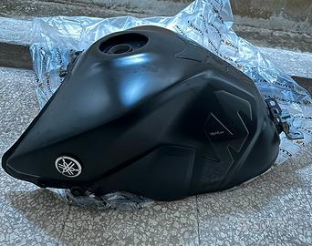 Serbatoio MT-09 2017-2020 da riparare