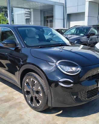 FIAT 600 Hybrid 110 CV DCT MHEV La Prima