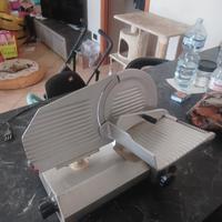 macchina affettatrice