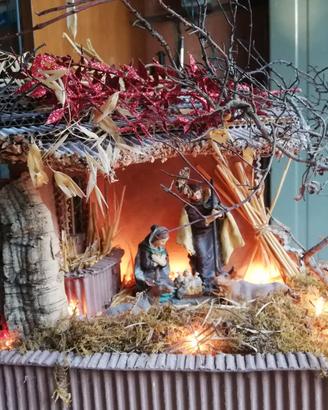 PRESEPE PRESEPIO ARTIGIANALE CON LUCINE