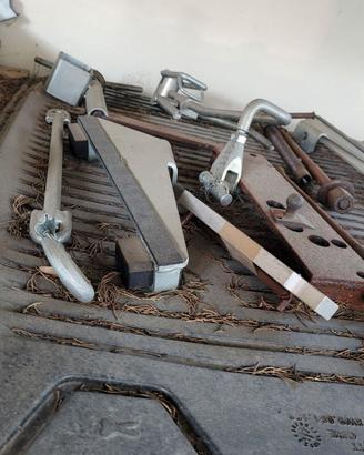 Attrezzatura originale Audi ww