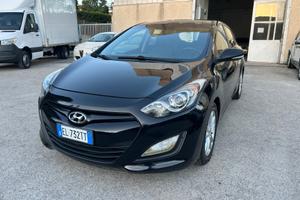 Hyundai i30 1.6 CRDi 5p. 150000km