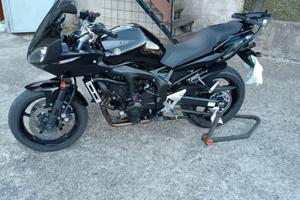 YAMAHA FAZER S2 600