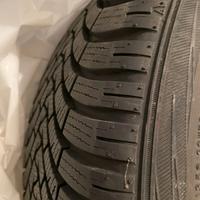 PNEUMATICI FALKEN EUROWINTER 215/45 R18 93V HS02