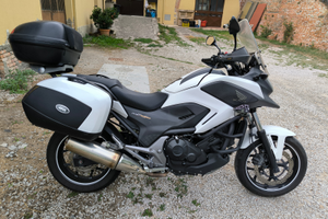 Honda nc750x abs con cambio manuale del 2014